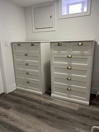 Furniture assembly